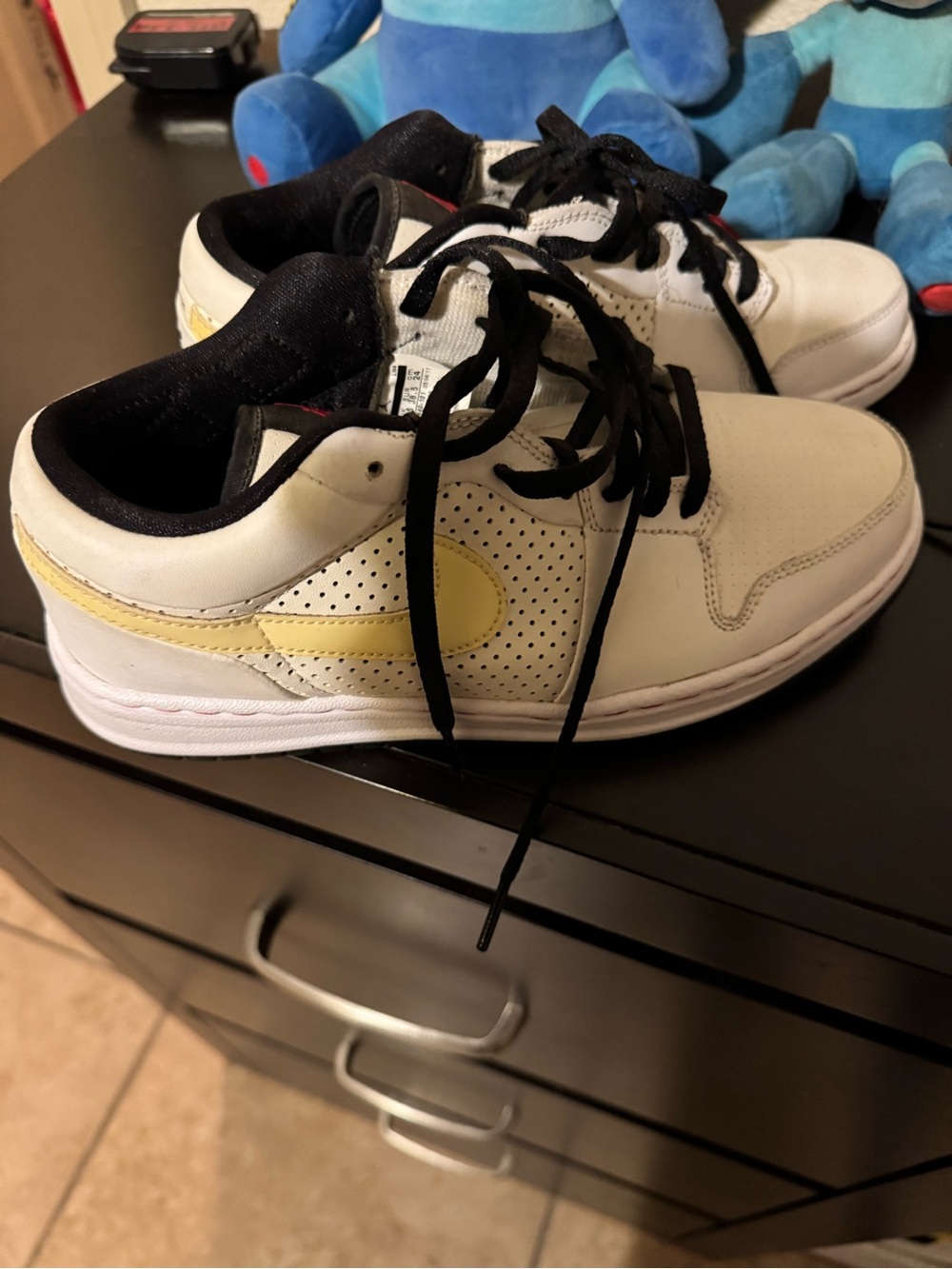 NEW Nike Air Jordan Low-Top Sneakers - Picture 4 of 7